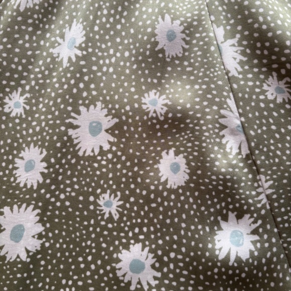 Aritizia Little Moon Dress, green and white - Picture 8 of 8